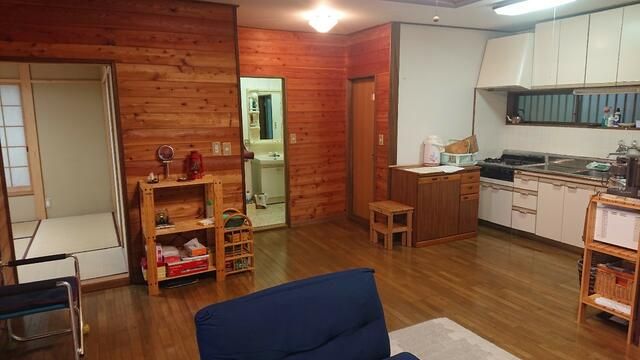 2LDK Wooden House in Kita-Karuizawa, Gunma - Thumbnail 3
