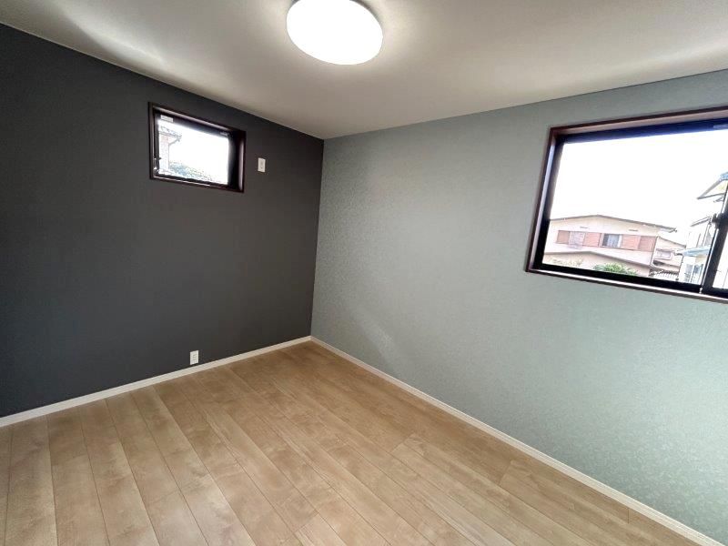 New 4LDK House in Kanazawa, Ishikawa | Corner Lot with 2 Parking - Thumbnail 3