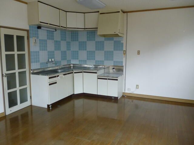 1LDK Apartment for Rent in Ishinomaki, Miyagi - Thumbnail 3