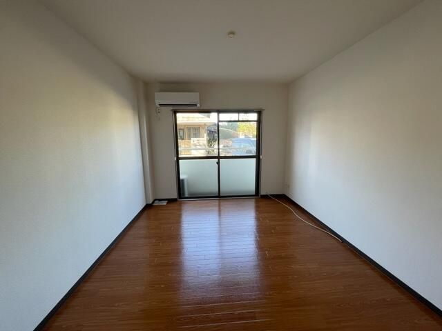 1K Apartment for Rent in Utsunomiya, Tochigi - Thumbnail 3