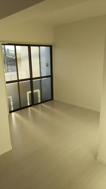 1DK Apartment for Rent in Zama, Kanagawa - 23.49 sqm - Thumbnail 2