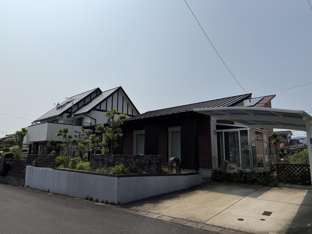 8LDK Two-Building Home on 134 Tsubo Plot in Isahaya, Nagasaki - Main Image