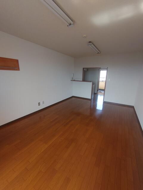 Apricot House 1K Apartment for Rent in Musashimurayama, Tokyo - Thumbnail 3