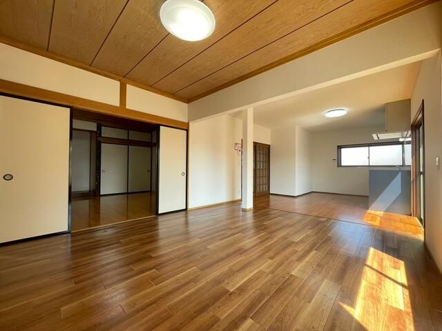 6LDK Detached House for Sale in Ota, Gunma - Thumbnail 4