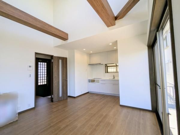1994 3LDK Detached House for Sale in Totsuka, Yokohama - Thumbnail 2