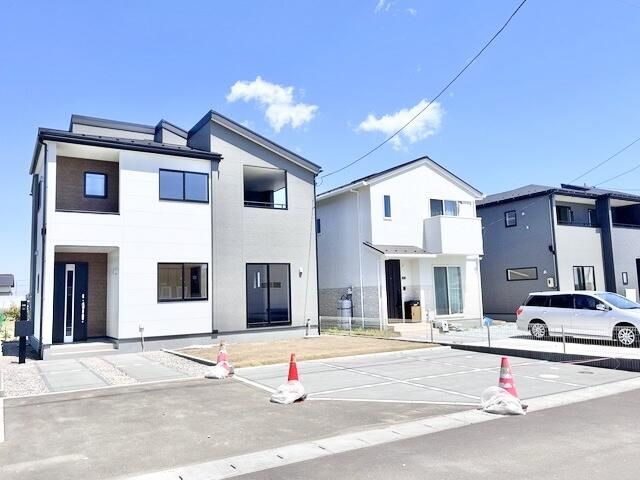Newly Built 4LDK House in Iwanuma, Miyagi Prefecture - Thumbnail 3
