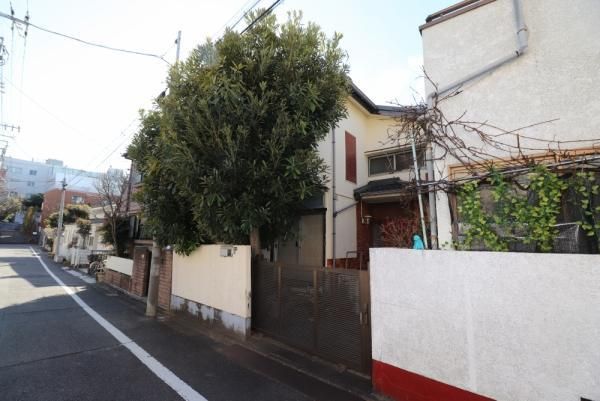 Shinjuku Land for Sale in Tokyo - 56.69 sqm Plot - Thumbnail 2
