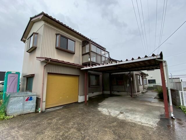 6LDK House for Sale in Quiet Toyama City Neighborhood - Main Image