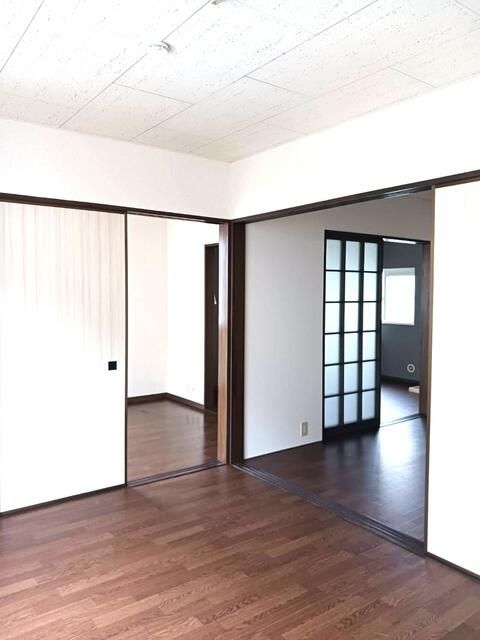 3DK Apartment for Rent in Hiratsuka, Kanagawa - 46 sqm - Thumbnail 3
