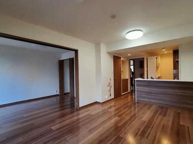2LDK Apartment for Sale in Naka Ward, Yokohama - Thumbnail 3