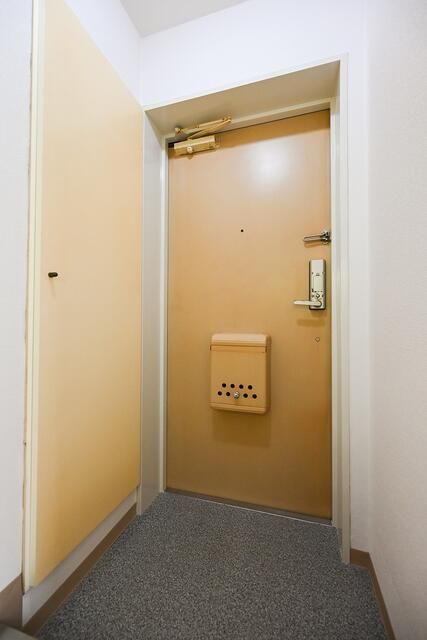 1K Apartment for Sale in Shin-Maruko, Kawasaki City, Kanagawa - Thumbnail 3