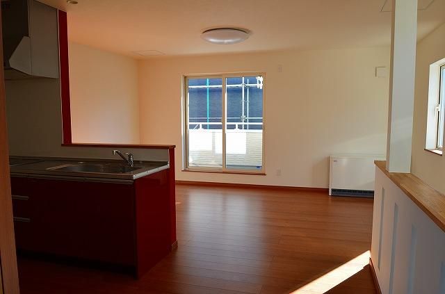 3LDK Terrace House for Rent in Kita Ward, Sapporo, Hokkaido - Thumbnail 3