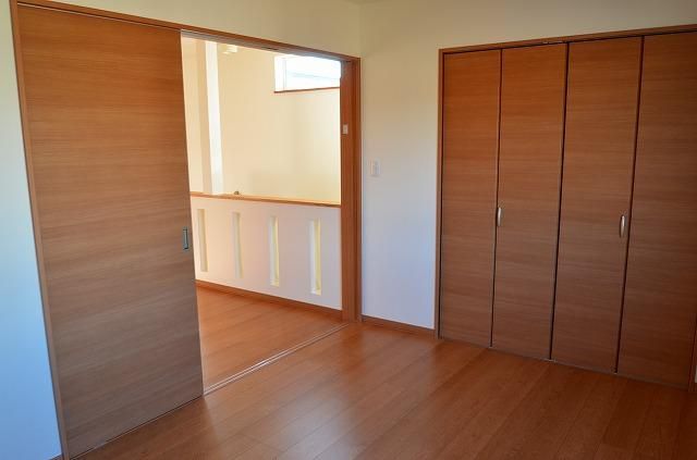 3LDK Terrace House for Rent in Kita Ward, Sapporo, Hokkaido - Thumbnail 2
