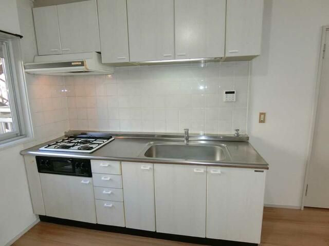 3LDK Apartment for Sale in Hino, Tokyo - Takahatafudo Station 3 min - Thumbnail 4