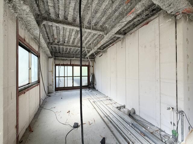 Commercial Office for Rent in Ota-ku Tokyo 34m2 - Thumbnail 4