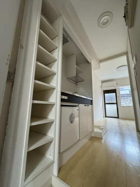 Kokubunji Studio Apartment for Sale Near Station | 14.58 sqm - Thumbnail 3