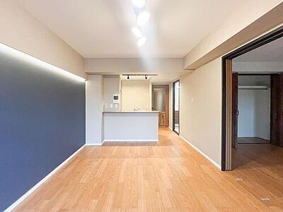 3-Bedroom Riverside Apartment in Fuchu, Tokyo - Thumbnail 3