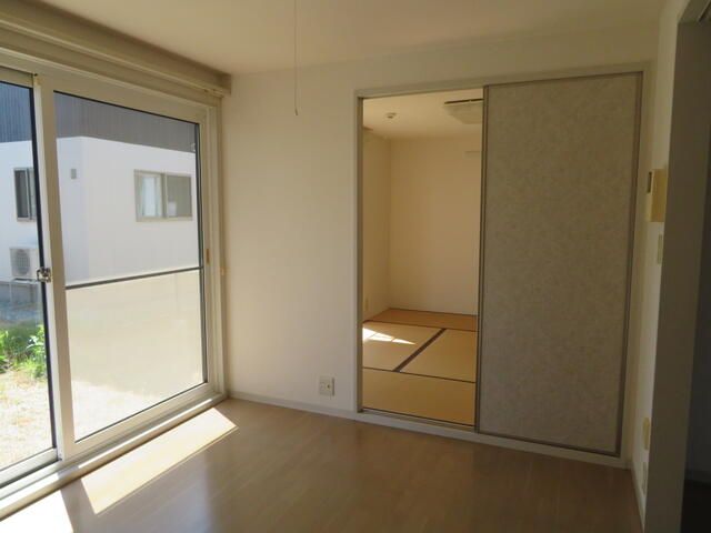 3DK Apartment for Rent in Yurihonjo, Akita – 50 sqm - Thumbnail 3