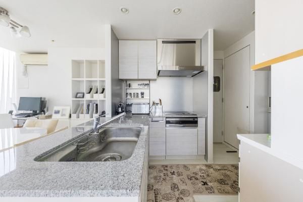 2LDK Apartment in The Toyosu Tower, Koto, Tokyo - Thumbnail 3