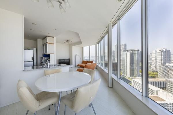 2LDK Apartment in The Toyosu Tower, Koto, Tokyo - Thumbnail 2