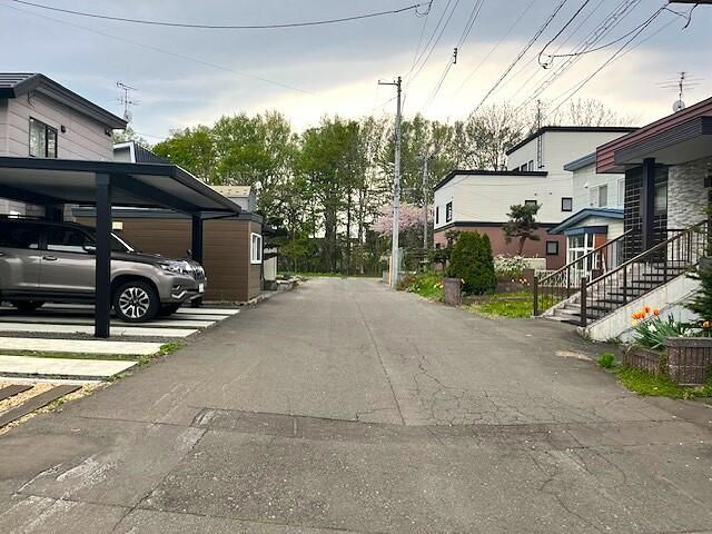 239.66 sqm Residential Land for Sale in Sapporo Kita Ward - Thumbnail 4