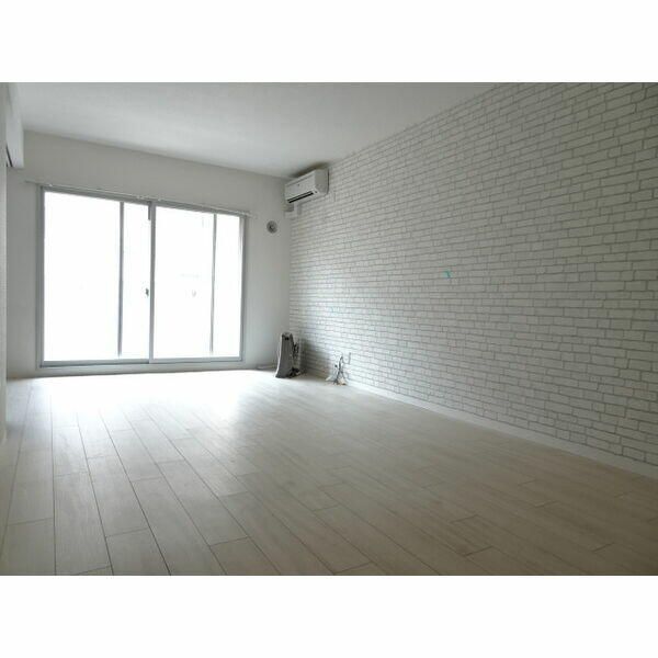 3LDK Apartment for Rent in Central Sapporo, Hokkaido - Thumbnail 2