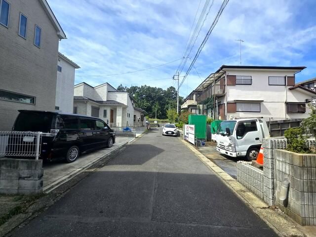 New 4LDK House in Atsugi, Kanagawa with 3 Parking Spaces - Thumbnail 2