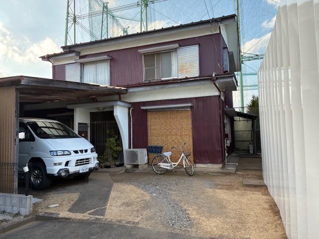 3LDK Resale House in Sakado, Saitama with Large Land - Thumbnail 2