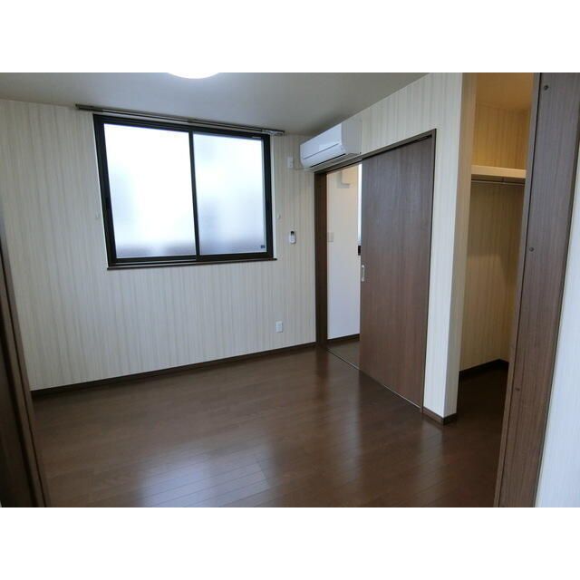 Modern 1LDK Apartment for Rent in Kaga's Yamashiro Onsen Area - Thumbnail 4