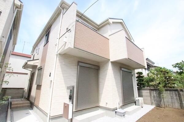 Modern 4LDK Detached House for Rent in Mitaka, Tokyo - Thumbnail 2