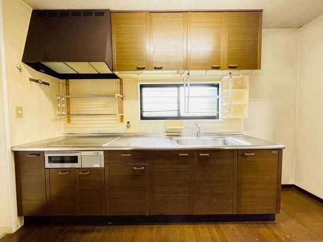 5SLDK House for Sale in Wakamatsu, Kitakyushu - 134.46 sqm - Image 1
