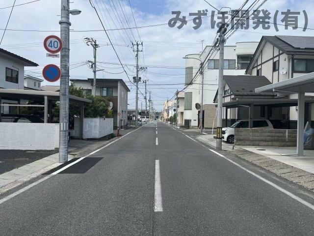 New 5LDK House with 3-Car Parking in Yamagata City - Thumbnail 3