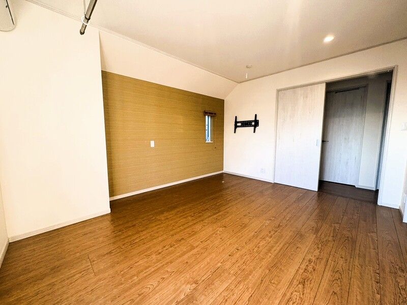 Modern 2LDK House for Rent in Kiyose, Tokyo | 2 Min Walk to Station - Thumbnail 3
