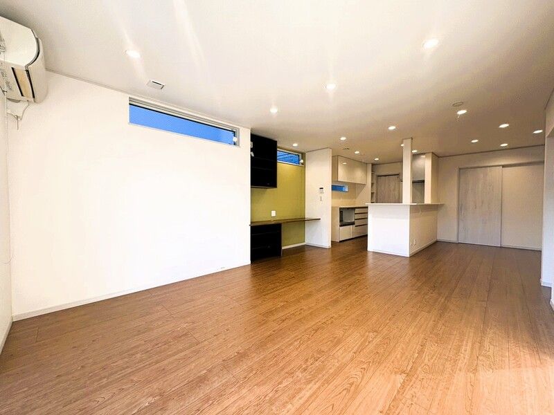 Modern 2LDK House for Rent in Kiyose, Tokyo | 2 Min Walk to Station - Thumbnail 2