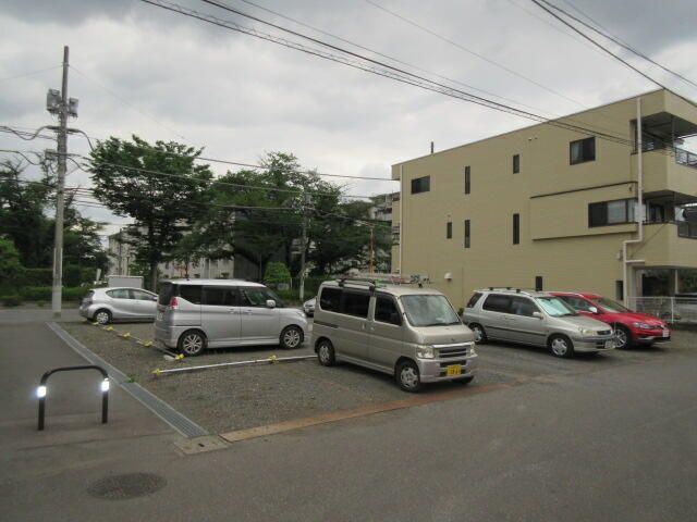 Parking Space for Rent in Sayama, Saitama - 6,500 Yen - Thumbnail 3