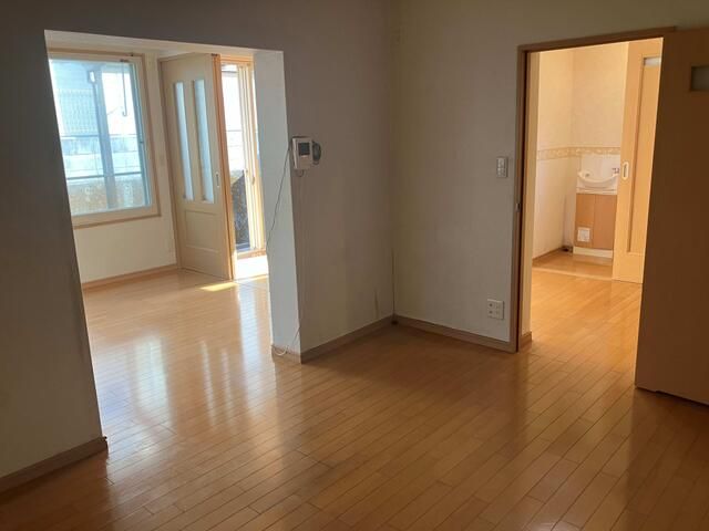 3LDK Terrace House for Sale in Kashihara, Nara - Thumbnail 3