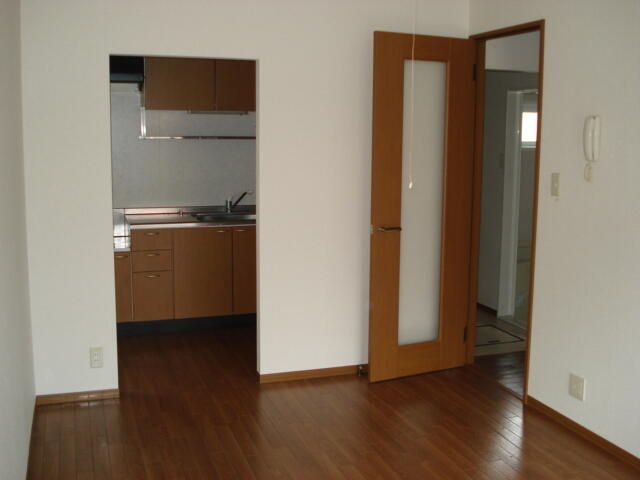 1K Apartment for Rent in Akita City, Akita Prefecture - Thumbnail 3