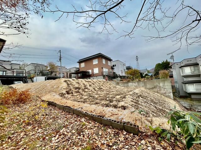 Residential Land for Sale in Minami Ward, Sapporo - 343.93 sqm - Thumbnail 2