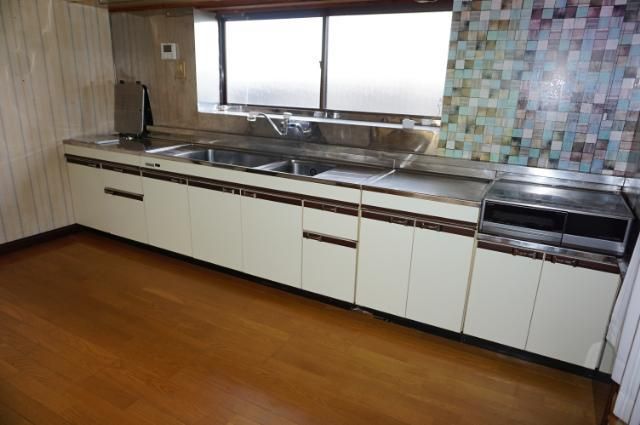 1969 7DK House on 267sqm Land in Fukuyama, Hiroshima - Image 19