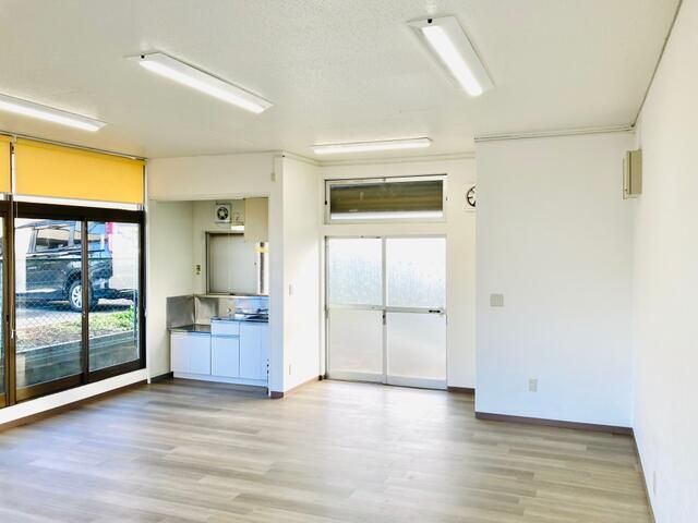 Shop/Office for Rent in Yamagata City, Yamagata Prefecture - Thumbnail 2