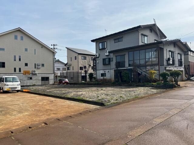 Residential Land for Sale in Minamiuonuma, Niigata - 202 sqm - Main Image