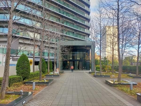 City Tower Shinagawa 3LDK Apartment for Sale in Minato, Tokyo - Thumbnail 2