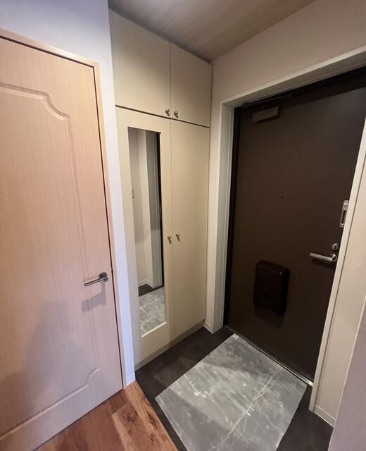 3LDK Apartment in Minami-ku, Sapporo - 70.80 sqm - Thumbnail 2