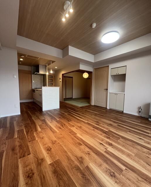 3LDK Apartment in Minami-ku, Sapporo - 70.80 sqm - Thumbnail 4