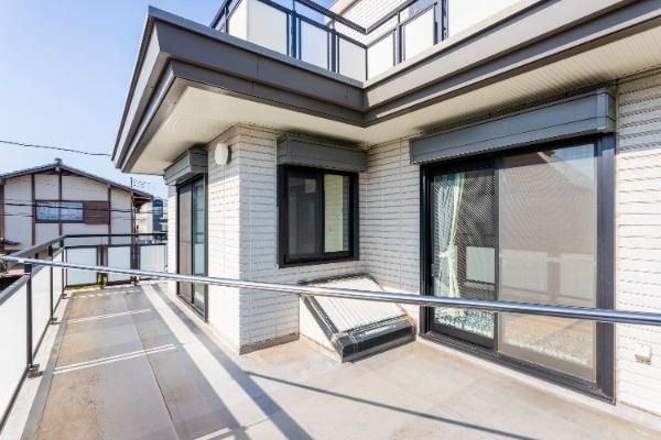 5LDK Detached House for Sale in Matsudo, Chiba with 3 Car Parking - Image 7
