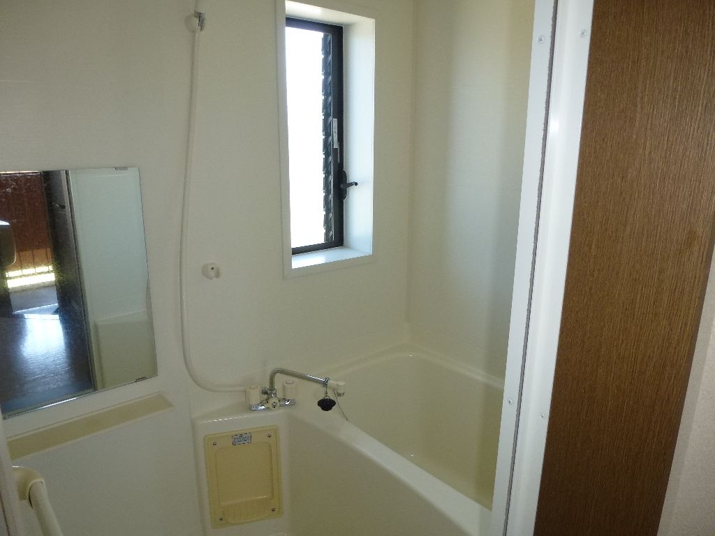 Starchis 1DK Apartment for Rent in Komatsu, Ishikawa - Thumbnail 4