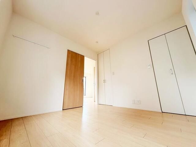 1LDK Apartment for Rent in Ebina, Kanagawa - 42 sqm - Thumbnail 2