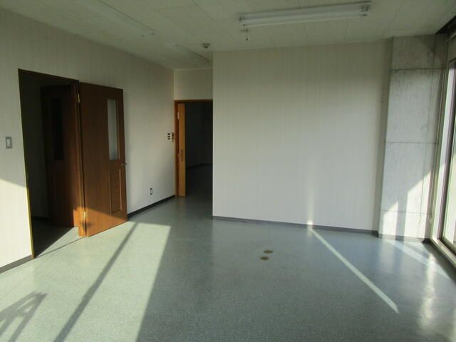 Office Space for Rent in Kiryu, Gunma - 88 sqm - Thumbnail 4
