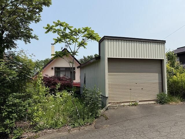 287.82 sqm Residential Land for Sale in Sapporo's Miyanomori - Thumbnail 3