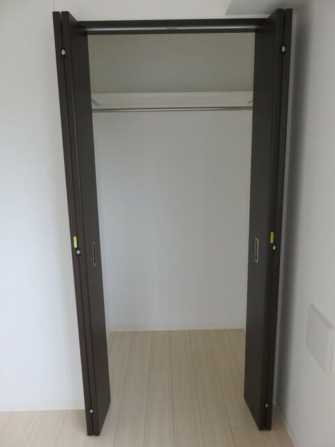 1LDK Apartment for Rent in Zushi, Kanagawa - Thumbnail 4